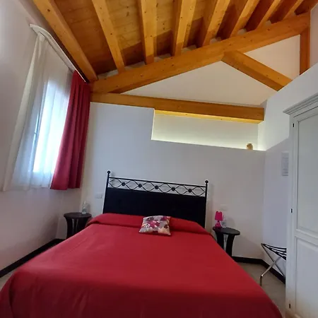 Lantgård Arneroni *