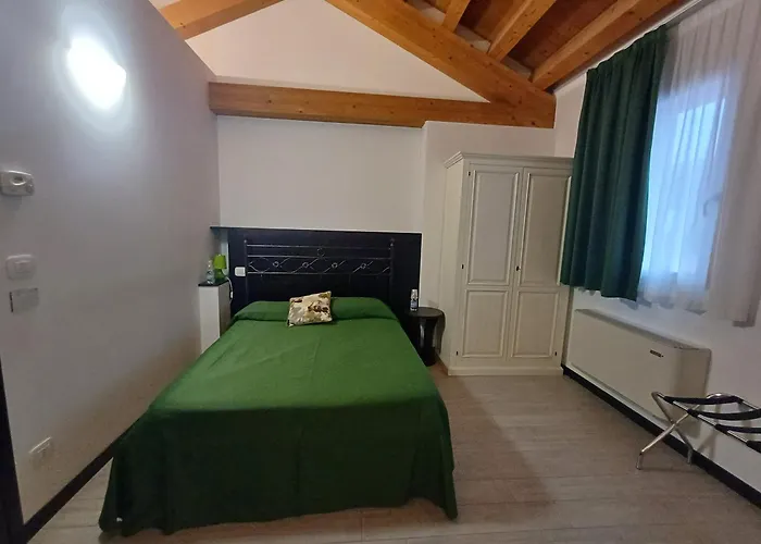 Arneroni Agroturismo *