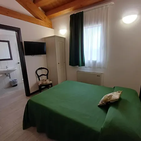 Arneroni ファームステイ *