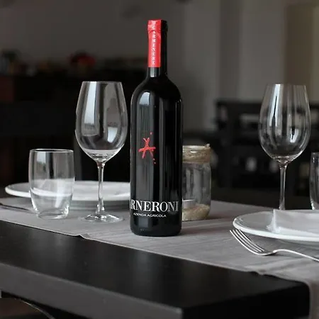 مزرعة للإقامة Arneroni *